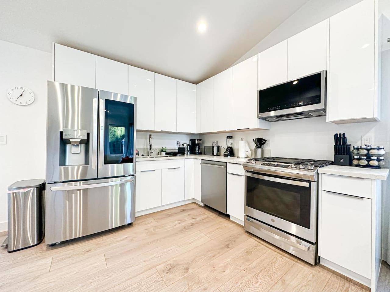 Charming With 2 Comfy Bedrooms - Cal - Bv Ferienhaus Los Angeles